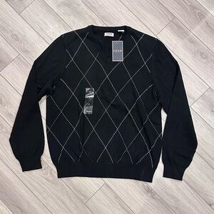 Men’s IZOD black diamond V neck sweater NWT
